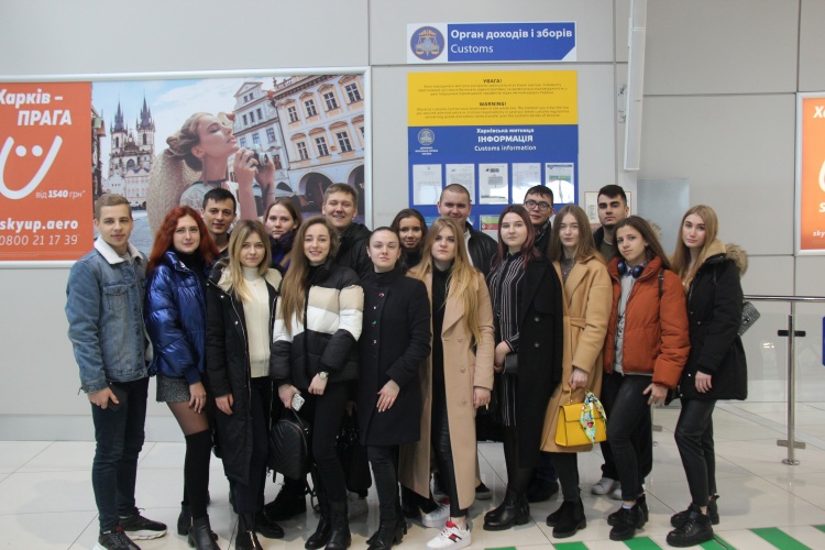 Студенти відвідали митний пост «Харків-Аеропорт» Харківської митниці ДФС України