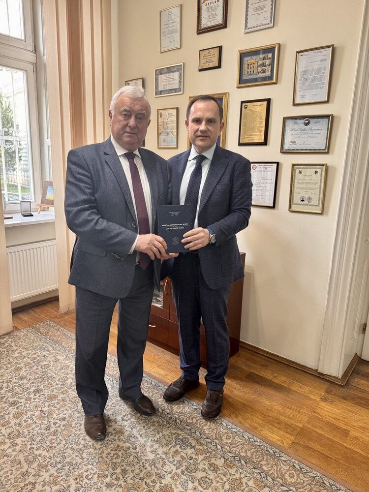 Обговорення освітніх програм та практик підготовки фахівців-міжнародників