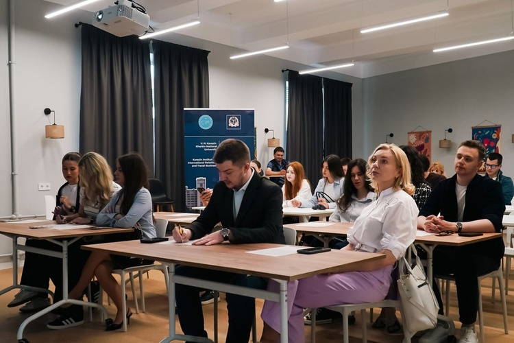 Викладачі та студенти кафедри міжнародних відносин долучилися до лекції в межах Тижня Європи